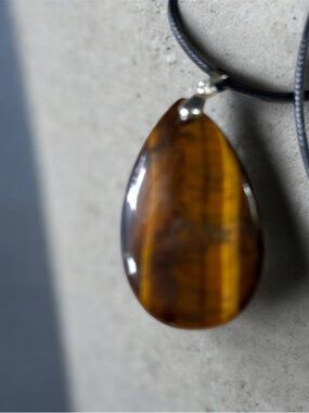 Tiger's Eye Teardrop Pendant Necklace - Brown